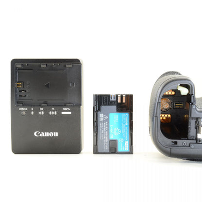 【中古】Canon EOS 6D フルサイズ 2020万画素 デジタル一眼レフカメラ キヤノン S/N:021023000464