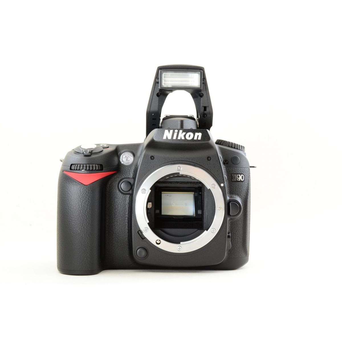 【中古】Nikon D90 AF-S DX NIKKOR 18-200mm f/3.5-5.6G ED VR レンズキット ニコン S/N: 2043615