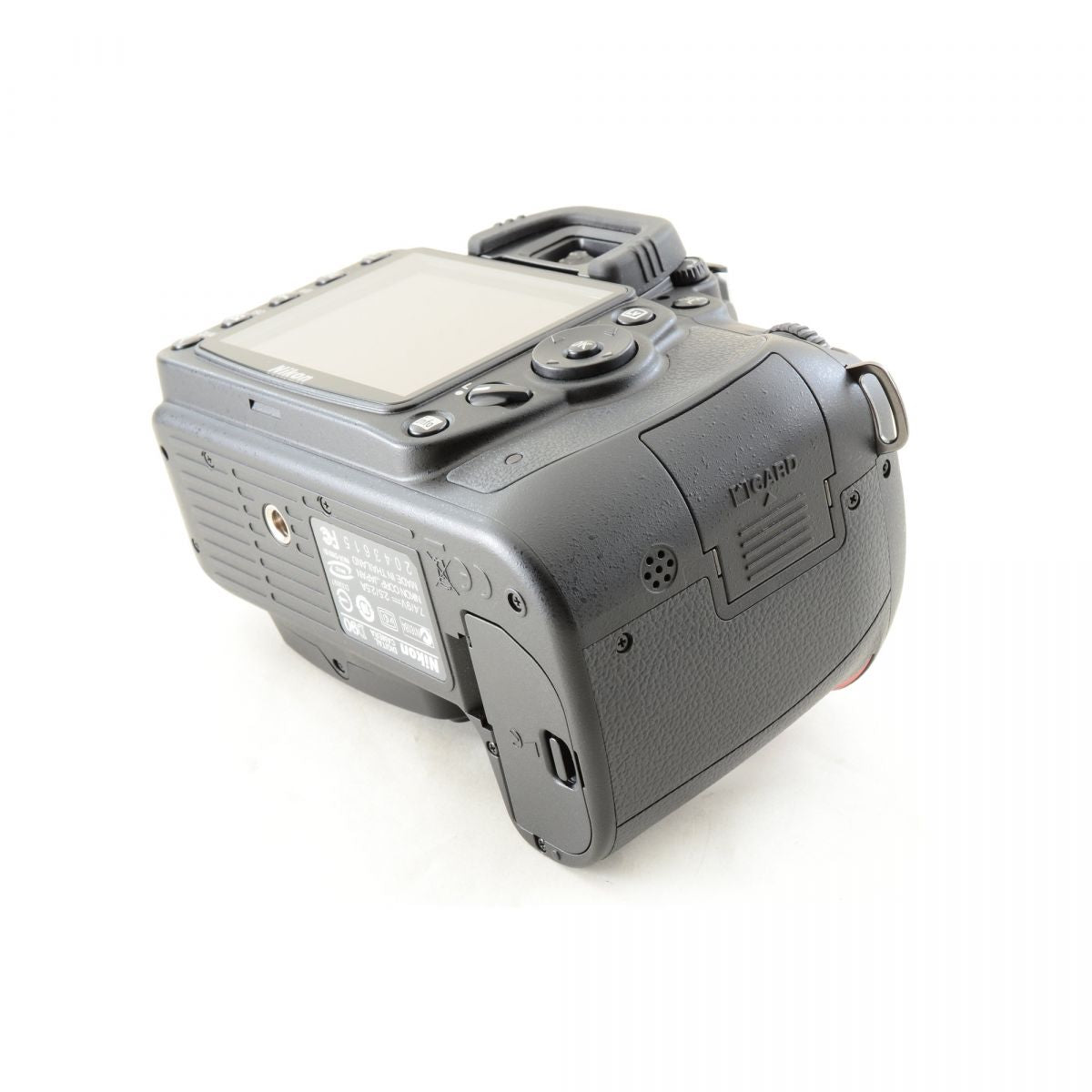 【中古】Nikon D90 AF-S DX NIKKOR 18-200mm f/3.5-5.6G ED VR レンズキット ニコン S/N: 2043615