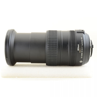 【中古】Nikon D90 AF-S DX NIKKOR 18-200mm f/3.5-5.6G ED VR レンズキット ニコン S/N: 2043615