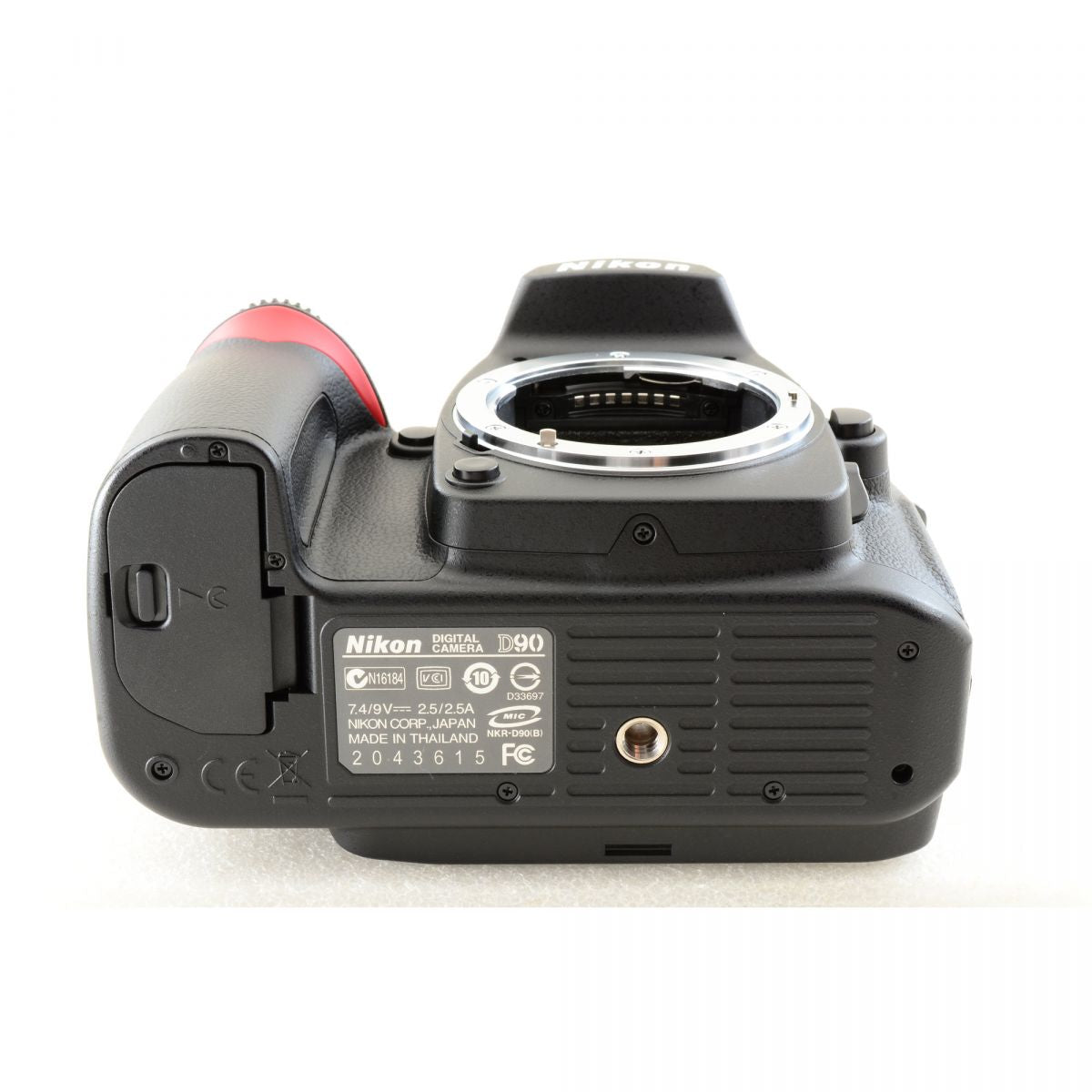 【中古】Nikon D90 AF-S DX NIKKOR 18-200mm f/3.5-5.6G ED VR レンズキット ニコン S/N: 2043615