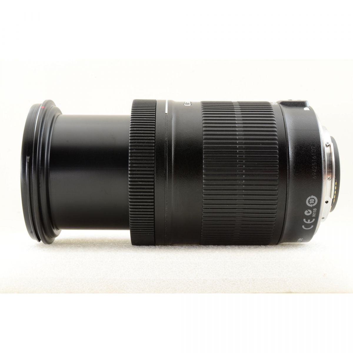 【中古】Canon EOS 60D 18.0MP DSLR Camera Black Canon EF-S 18-135mm f/3.5-5.6 IS Zoom Lens 360213408