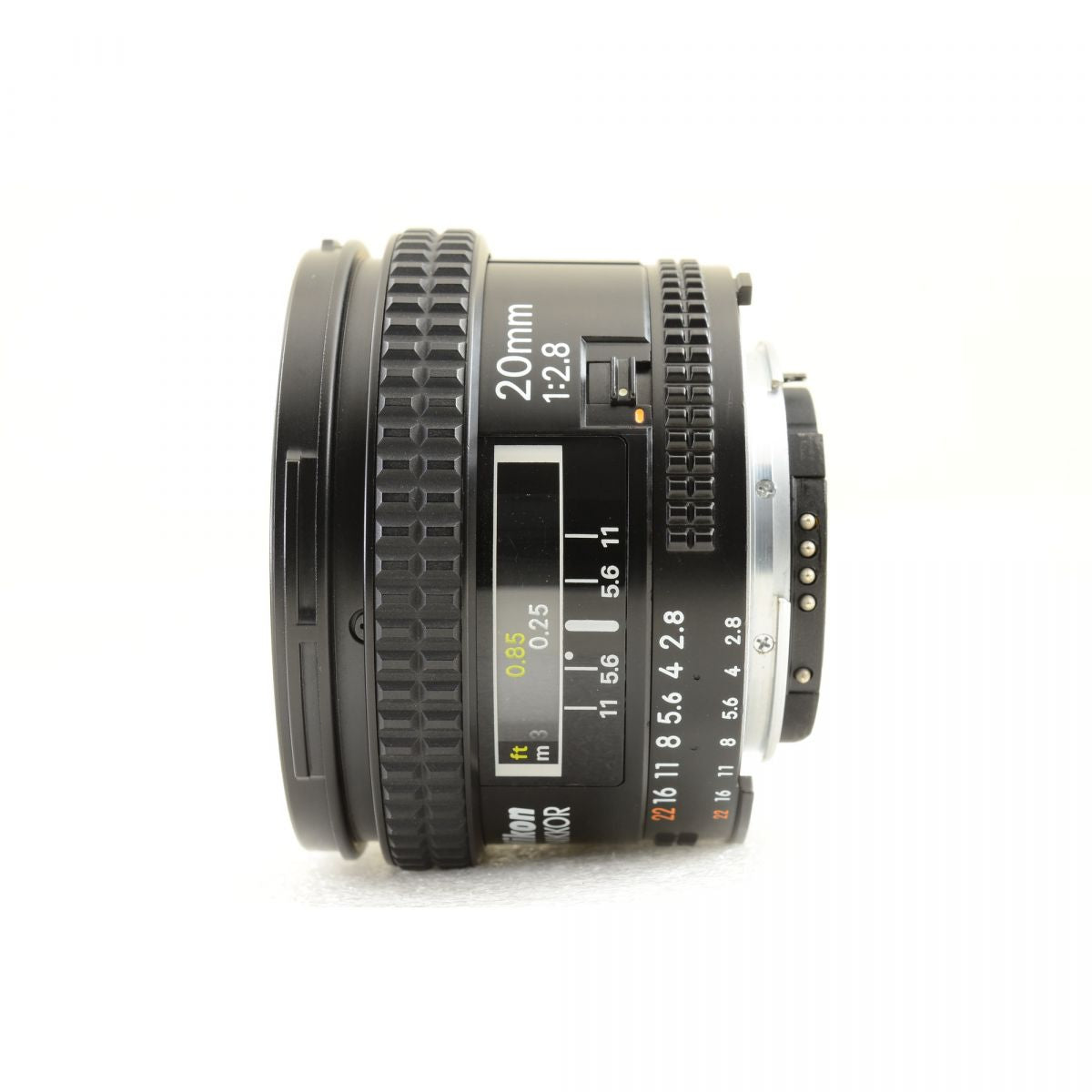【中古】Nikon AF NIKKOR 20mm f/2.8 HB-1フード付き 広角 単焦点 カメラレンズ 交換レンズ ニコン S/N:201688