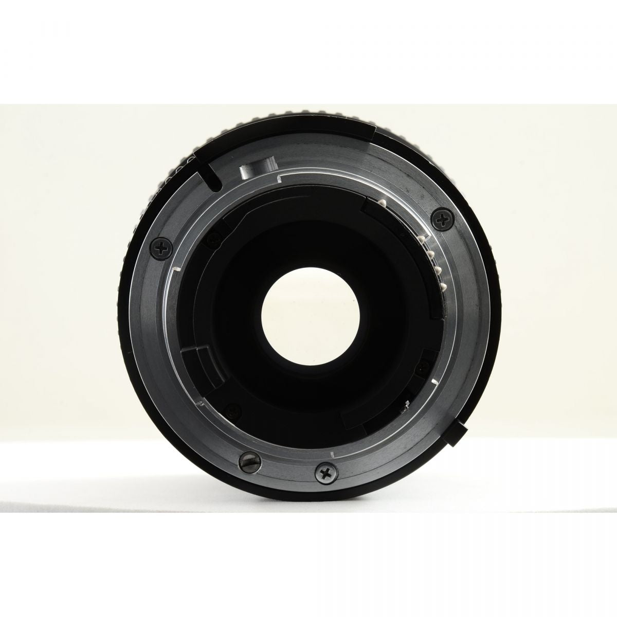 【中古】Nikon AF NIKKOR 20mm f/2.8 HB-1フード付き 広角 単焦点 カメラレンズ 交換レンズ ニコン S/N:201688