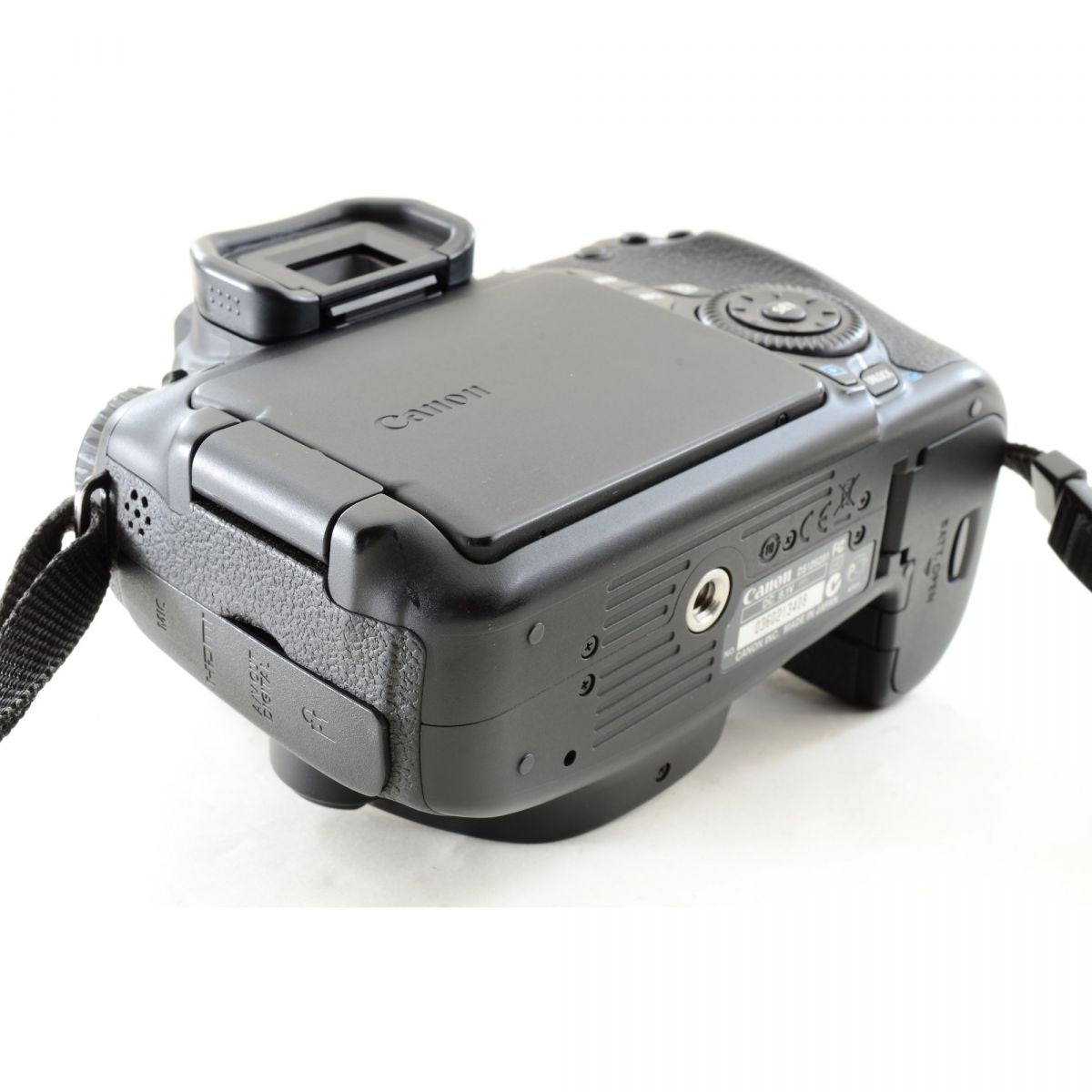 【中古】Canon EOS 60D 18.0MP DSLR Camera Black Canon EF-S 18-135mm f/3.5-5.6 IS Zoom Lens 360213408