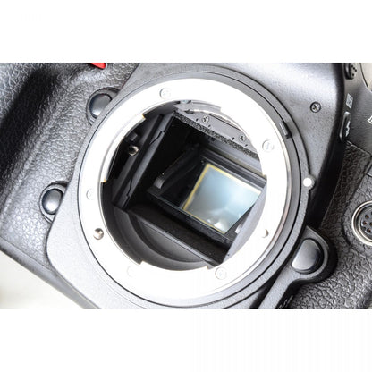 【中古】Nikon D300 1230万画素 デジタル一眼レフカメラ デジタルカメラ ニコン S/N:2004931