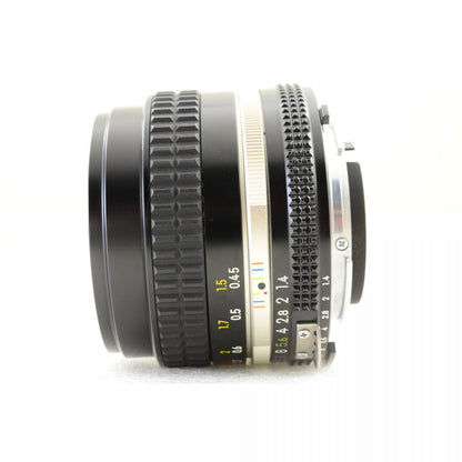 【中古】Nikon Ai-S Ais NIKKOR 50mm F/1.4 Standard Prime MF Lens 5740105