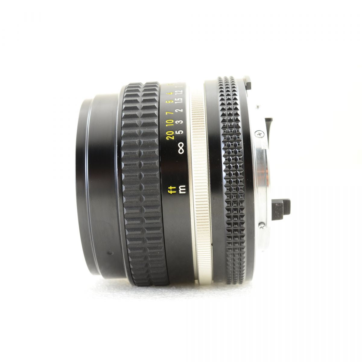 【中古】Nikon Ai-S Ais NIKKOR 50mm F/1.4 Standard Prime MF Lens 5740105