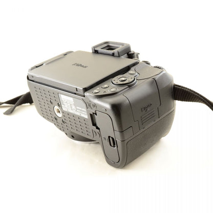 【中古】Nikon D5300 2416万画素 デジタル一眼レフカメラ ブラック ニコン S/N:2124558