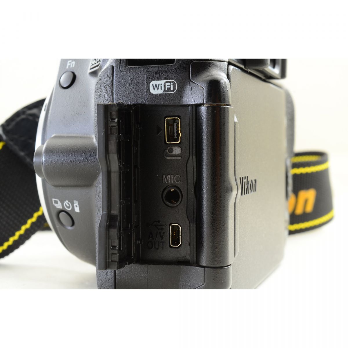 【中古】Nikon D5500 2420万画素 デジタル一眼レフカメラ デジタルカメラ ニコン S/N:2161163