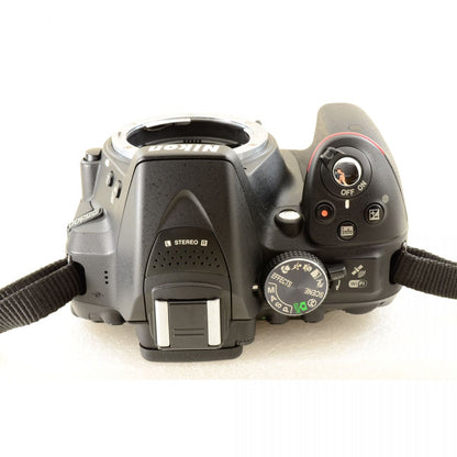 【中古】Nikon D5300 2416万画素 デジタル一眼レフカメラ ブラック ニコン S/N:2124558