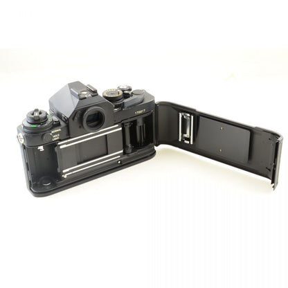 【中古】Canon New F-1 アイレベル フィルムカメラ ケース FD 28mm f/3.5 S.C. 単焦点 キヤノン セット S/N:172217