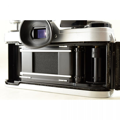 【中古】Canon AE-1 シルバー 35mm 一眼レフ フィルムカメラ キヤノン S/N:4557191