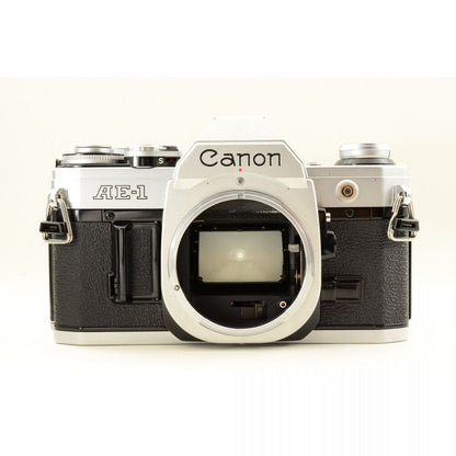 【中古】Canon AE-1 シルバー 35mm 一眼レフ フィルムカメラ キヤノン S/N:4557191