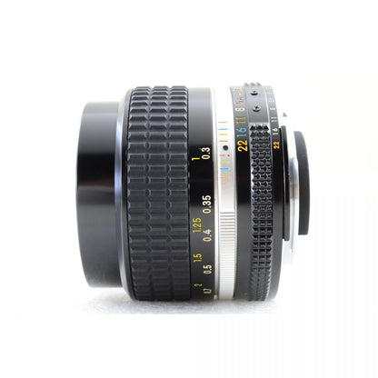 【中古】Nikon New FM2 後期 シルバー 35mm フィルムカメラ Ai-S 35mm f/2.8 レンズ セット S/N:8220491