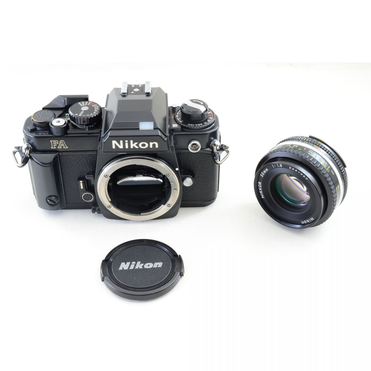 【中古】Nikon FA ブラック Ai-S NIKKOR 50mm f/1.8 パンケーキ 単焦点レンズ フィルムカメラ ニコン S/N: 5177093