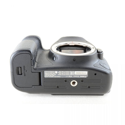 【中古】Canon EOS 6D Mark II 26.2MP 一眼レフ デジタルカメラ キヤノン