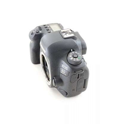 【中古】Canon EOS 6D Mark II 26.2MP 一眼レフ デジタルカメラ キヤノン