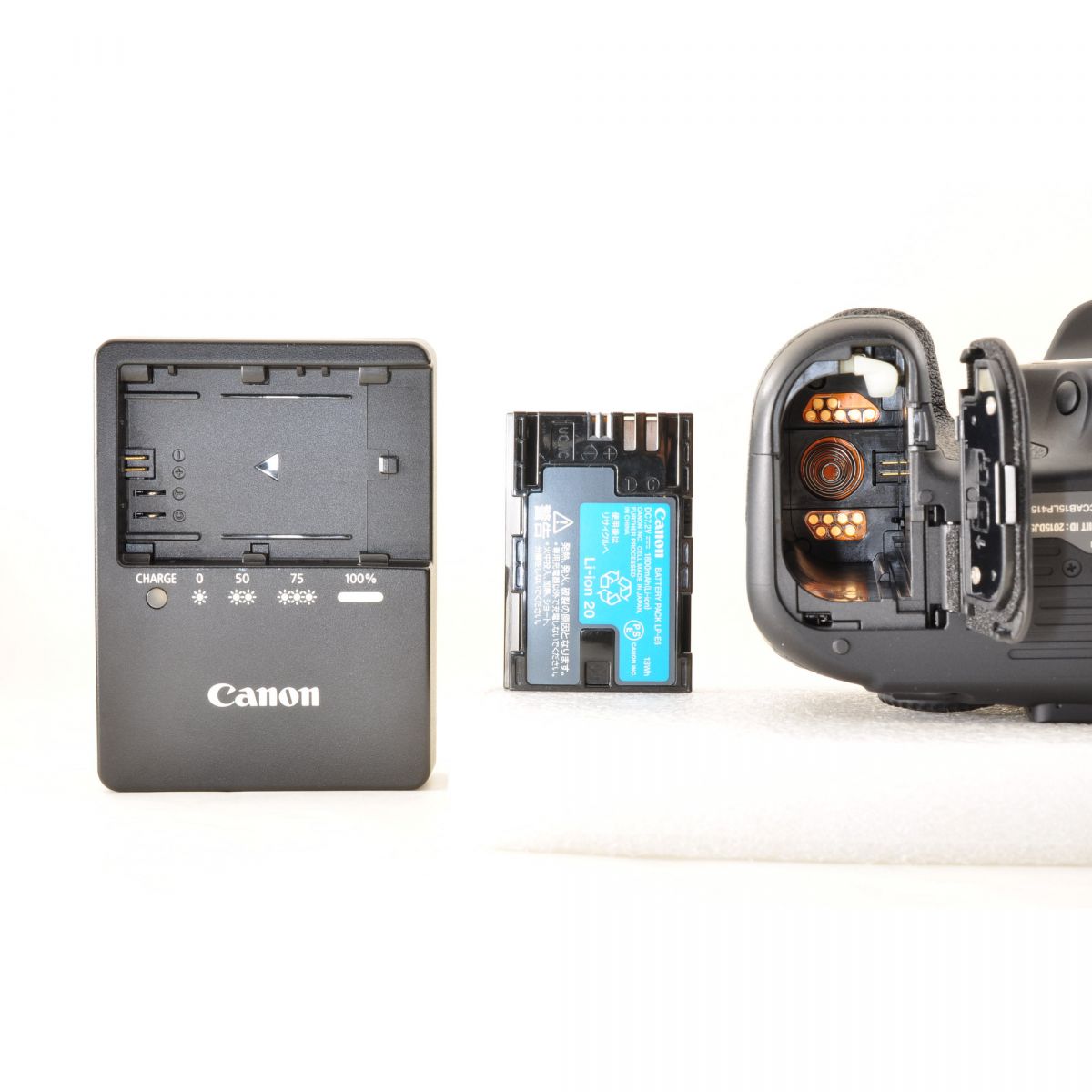 【中古】Canon EOS 80D デジタルカメラ EF-S 10-18mm f/4.5-5.6 IS STM レンズ 一眼レフ デジカメ キヤノン