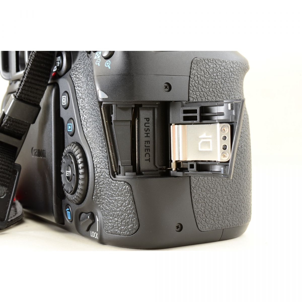 【中古】Canon EOS 80D 24.2MP 一眼レフ デジタルカメラ キャノン