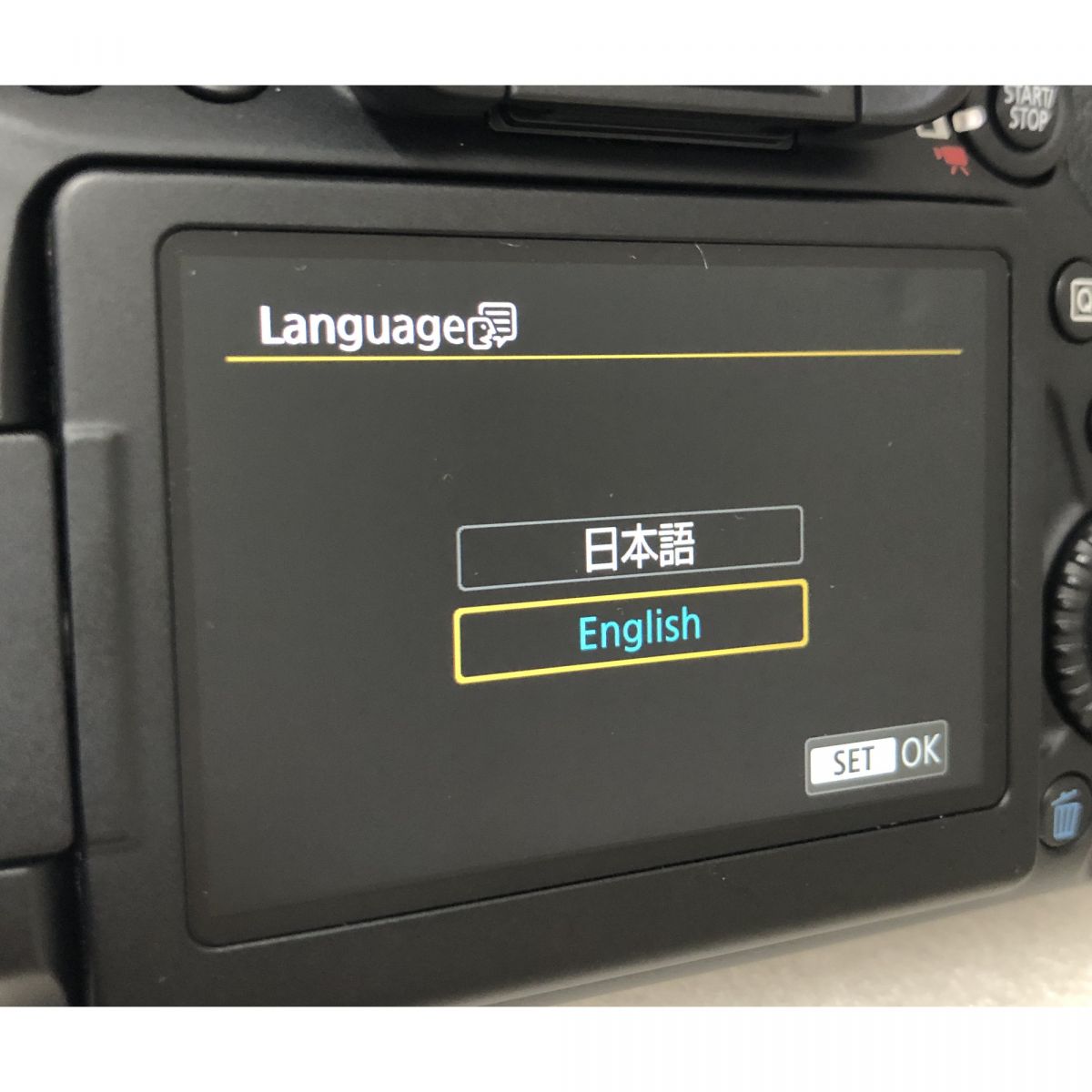 【中古】Canon EOS 80D 24.2MP 一眼レフ デジタルカメラ キャノン