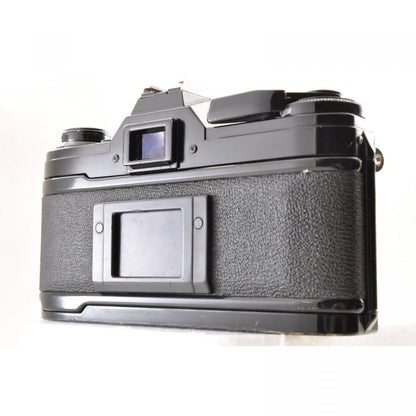 【中古】Canon AE-1 ブラック 35mm 一眼レフ フィルムカメラ ボディ +New FD 135mm F3.5 MF ポートレート 単焦点 交換レンズ キャノン 　