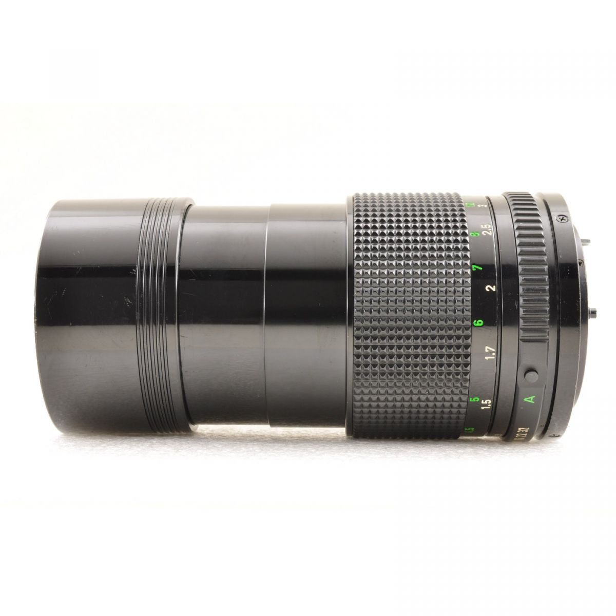 【中古】Canon AE-1 ブラック 35mm 一眼レフ フィルムカメラ ボディ +New FD 135mm F3.5 MF ポートレート 単焦点 交換レンズ キャノン 　
