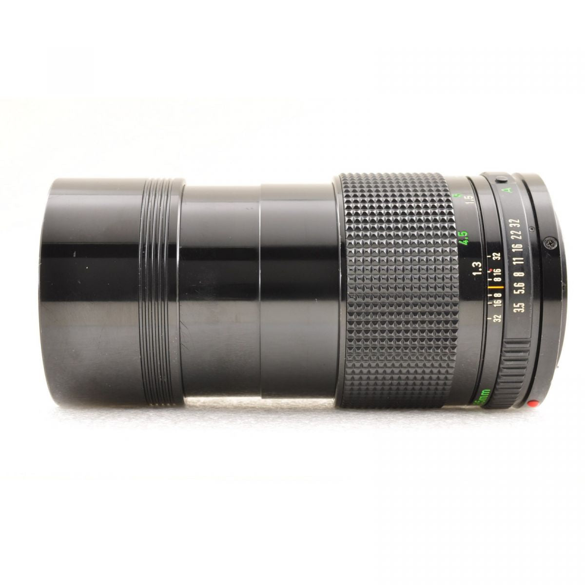 【中古】Canon AE-1 ブラック 35mm 一眼レフ フィルムカメラ ボディ +New FD 135mm F3.5 MF ポートレート 単焦点 交換レンズ キャノン 　