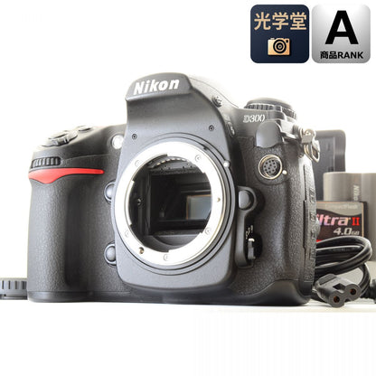 【中古】Nikon D300 12.3MP 一眼レフ デジタルカメラ ニコン S/N:2058104