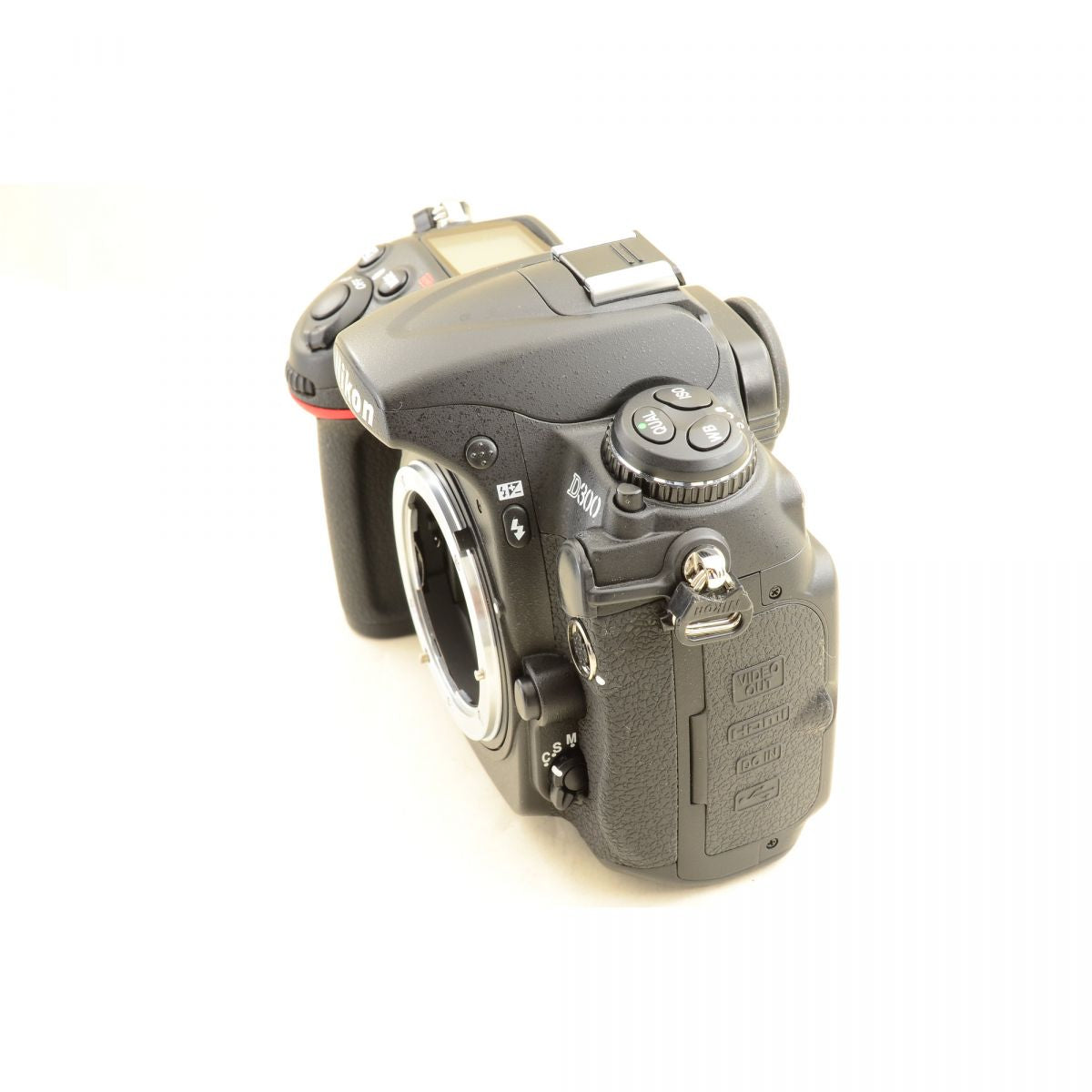 【中古】Nikon D300 12.3MP 一眼レフ デジタルカメラ ニコン S/N:2058104