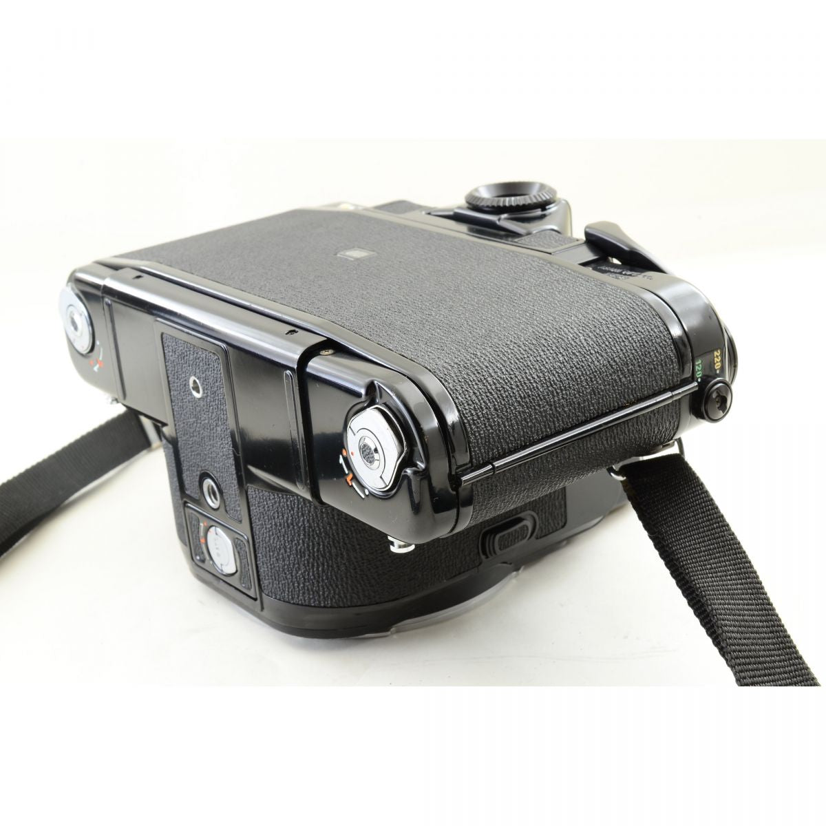 【中古】Pentax 6x7 67 TTL ミラーアップ 中判 フィルムカメラ SMC マクロ タクマー 135mm f/4 単焦点レンズ セット ペンタックス S/N:4098176