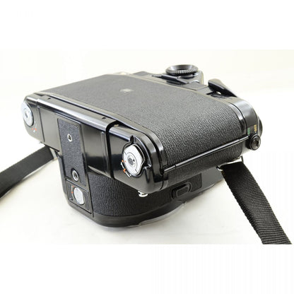 【中古】Pentax 6x7 67 TTL ミラーアップ 中判 フィルムカメラ SMC マクロ タクマー 135mm f/4 単焦点レンズ セット ペンタックス S/N:4098176