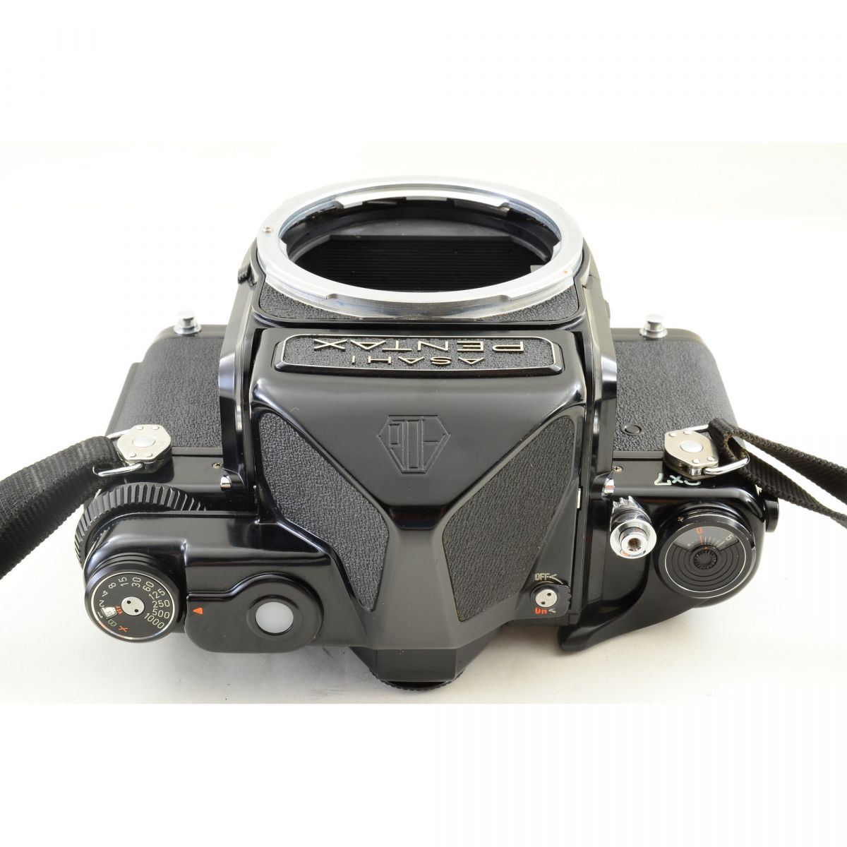 【中古】Pentax 6x7 67 TTL ミラーアップ 中判 フィルムカメラ SMC マクロ タクマー 135mm f/4 単焦点レンズ セット ペンタックス S/N:4098176