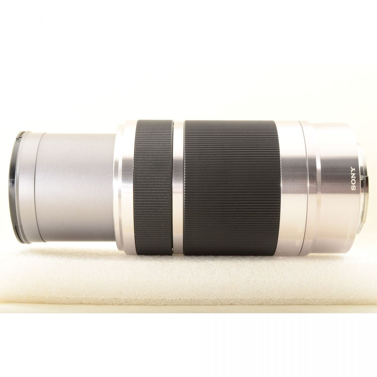 【中古】Sony E 55-210mm f/4.5-6.3 OSS SEL55210 ズーム 交換レンズ フード ソニー カメラレンズ