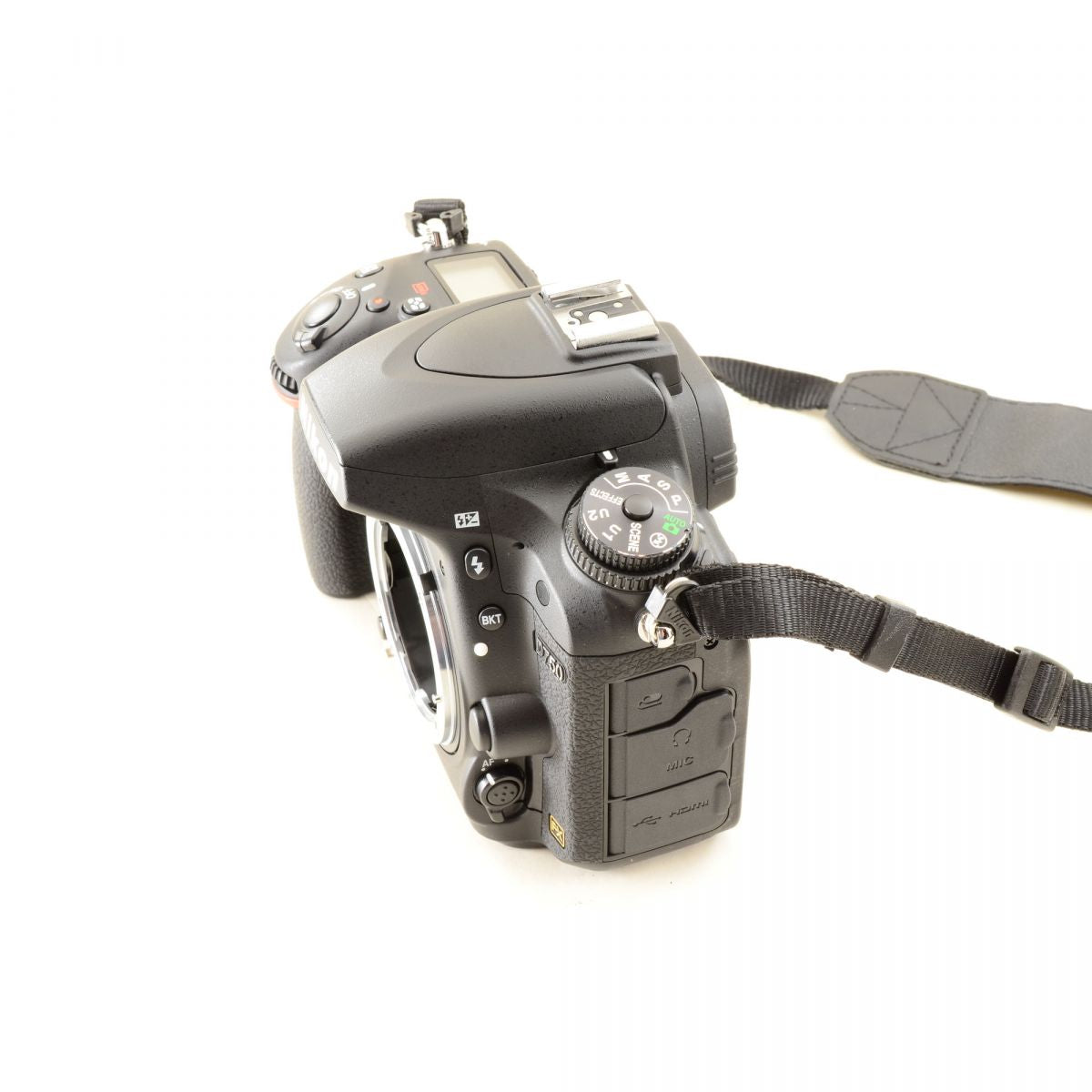 【中古】Nikon D750 24.3MP 一眼レフ デジタルカメラ