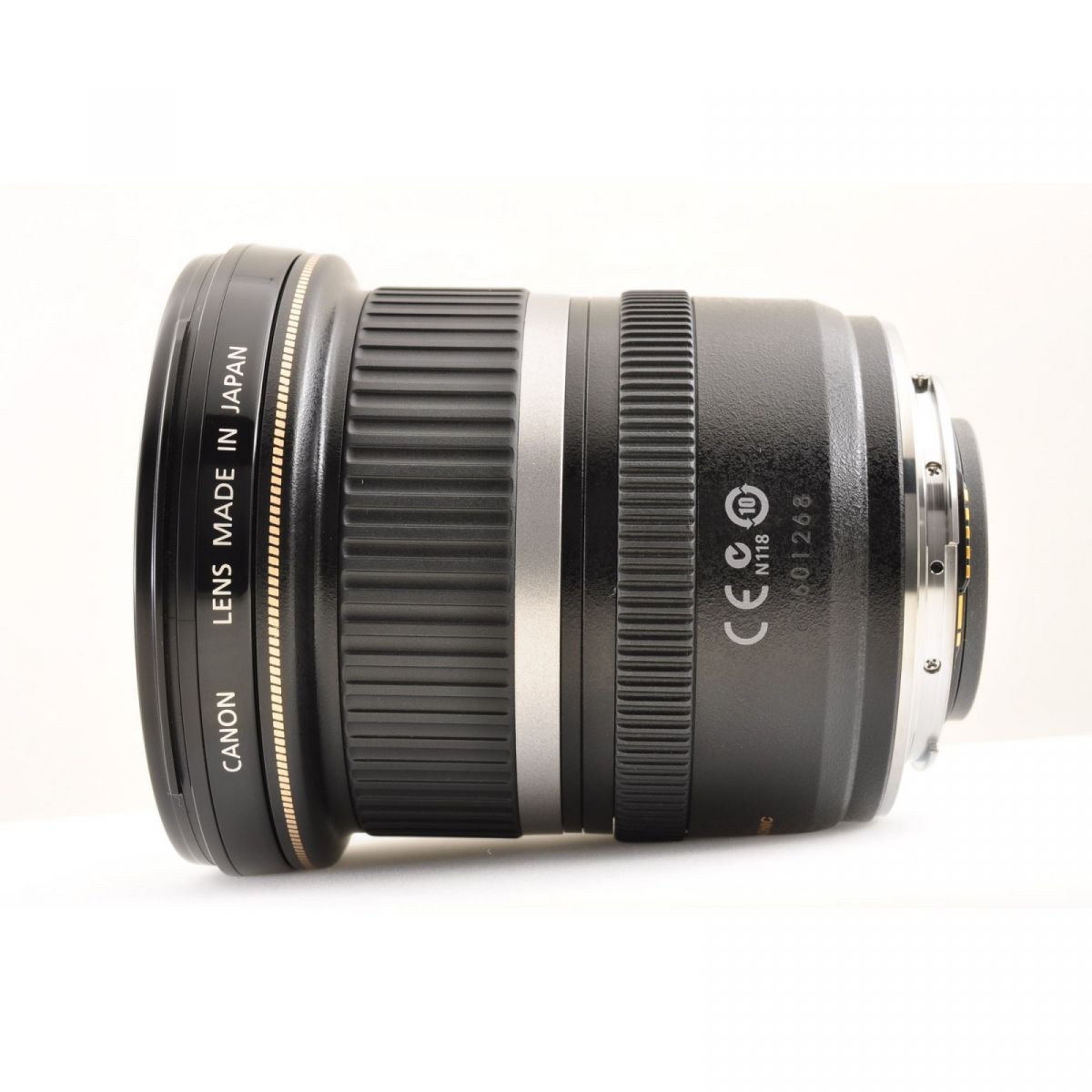 【中古】Canon EF-S 10-22mm F3.5-4.5 USM 一眼レフ 広角 EFマウント用 カメラレンズ 交換レンズ キャノン , フード付き