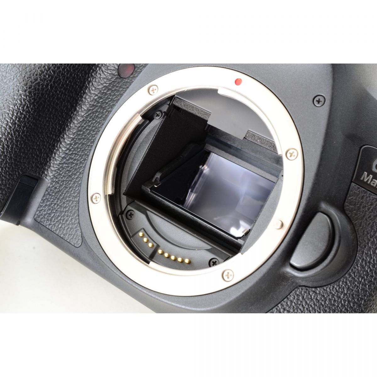 【中古】Canon EOS 6D Mark II ボディ 2620万画素 デジタル一眼レフカメラ キャノン S/N: 151052000246