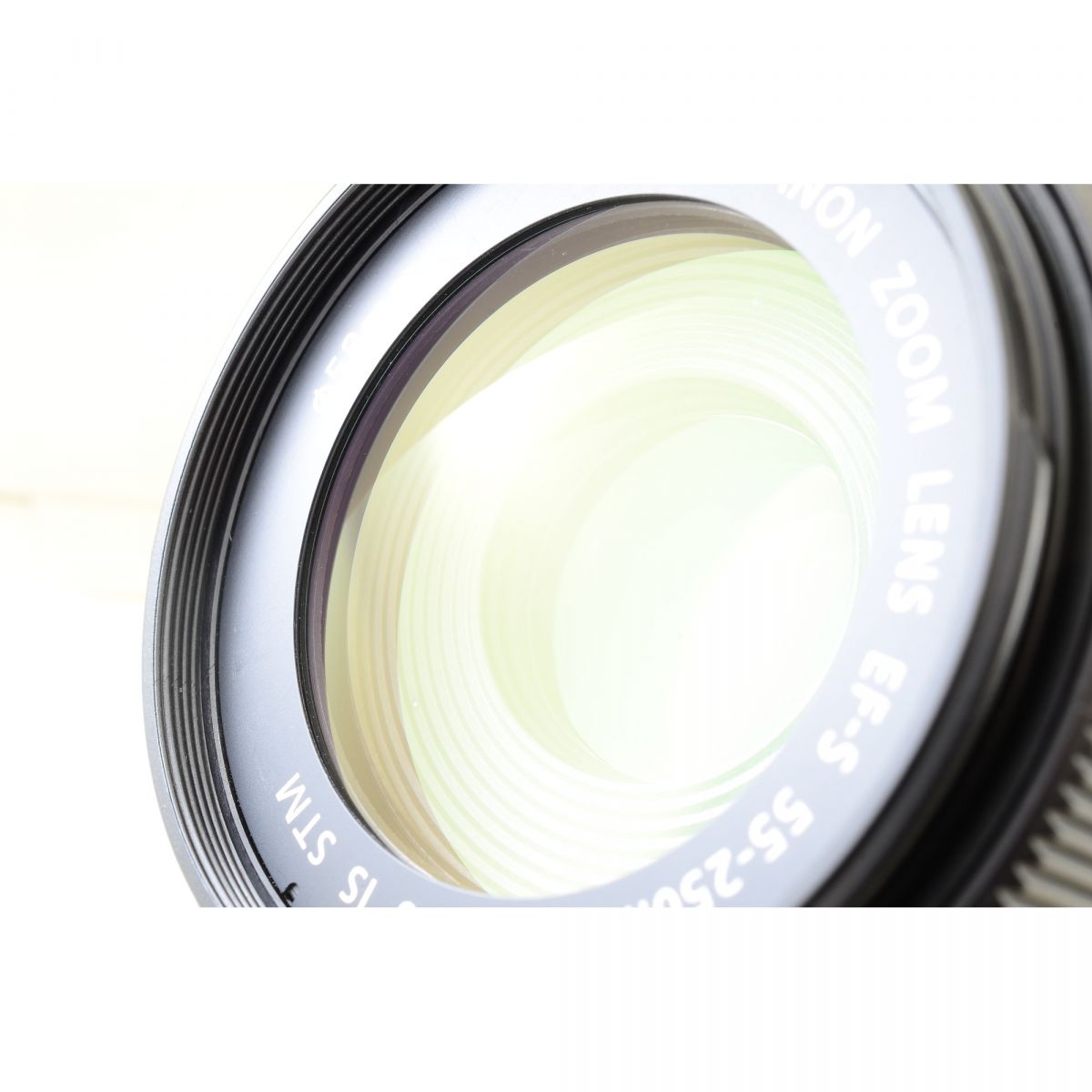 【中古】Canon EOS Kiss X8i 一眼レフ 18-55mm 55-250mm ダブルズーム デジタルカメラ キャノン