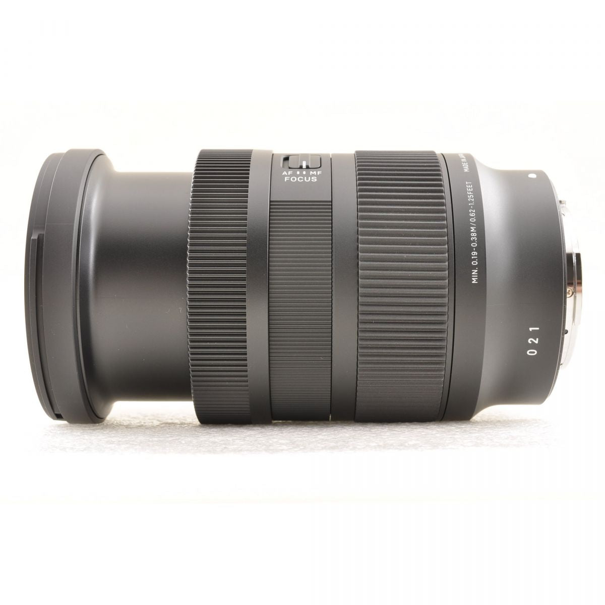 【中古】Sigma 28-70mm f/2.8 DG DN Sony Eマウント用 元箱 フード ズーム カメラレンズ 交換レンズ シグマ