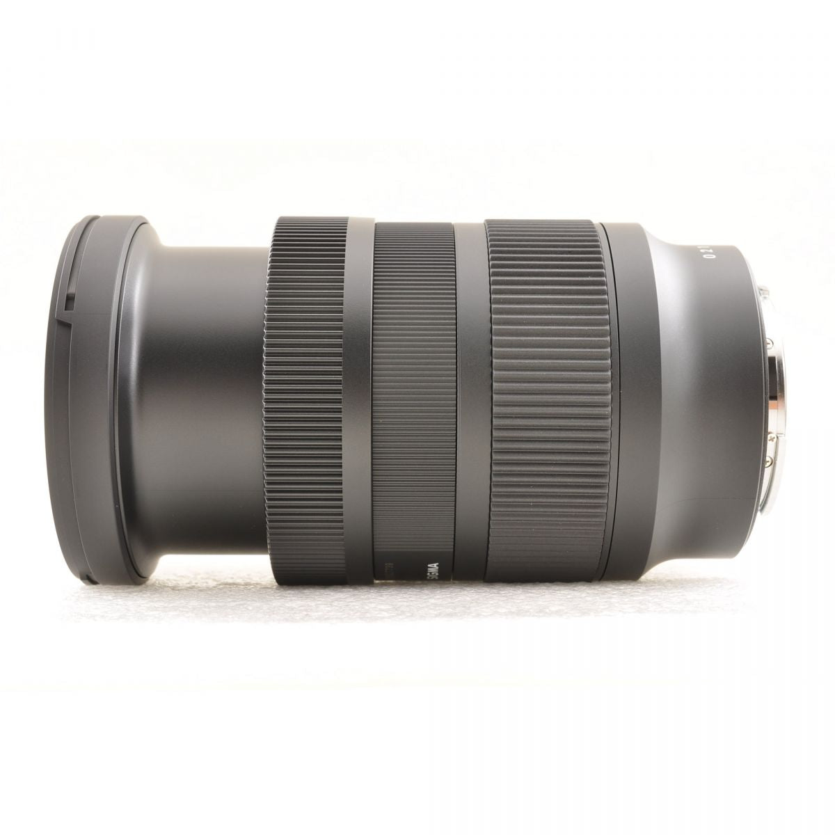 【中古】Sigma 28-70mm f/2.8 DG DN Sony Eマウント用 元箱 フード ズーム カメラレンズ 交換レンズ シグマ