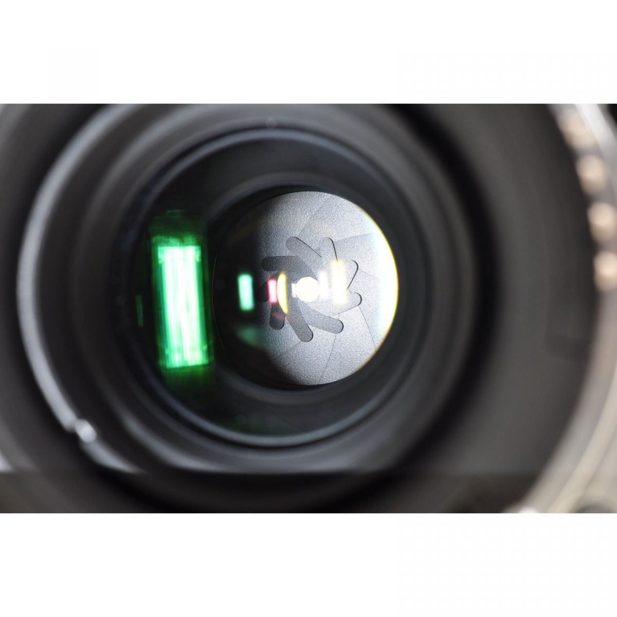 【中古】Nikon AF Micro Nikkor 70-180mm f/4.5-5.6D ED 望遠 ニコン カメラレンズ 交換レンズ , フード付き