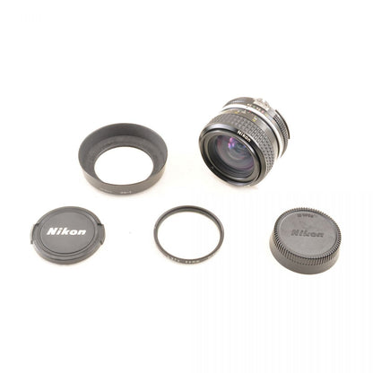 【中古】Nikon Ai NIKKOR 28mm f/2.8 単焦点 フード カメラレンズ 交換レンズ ニコン