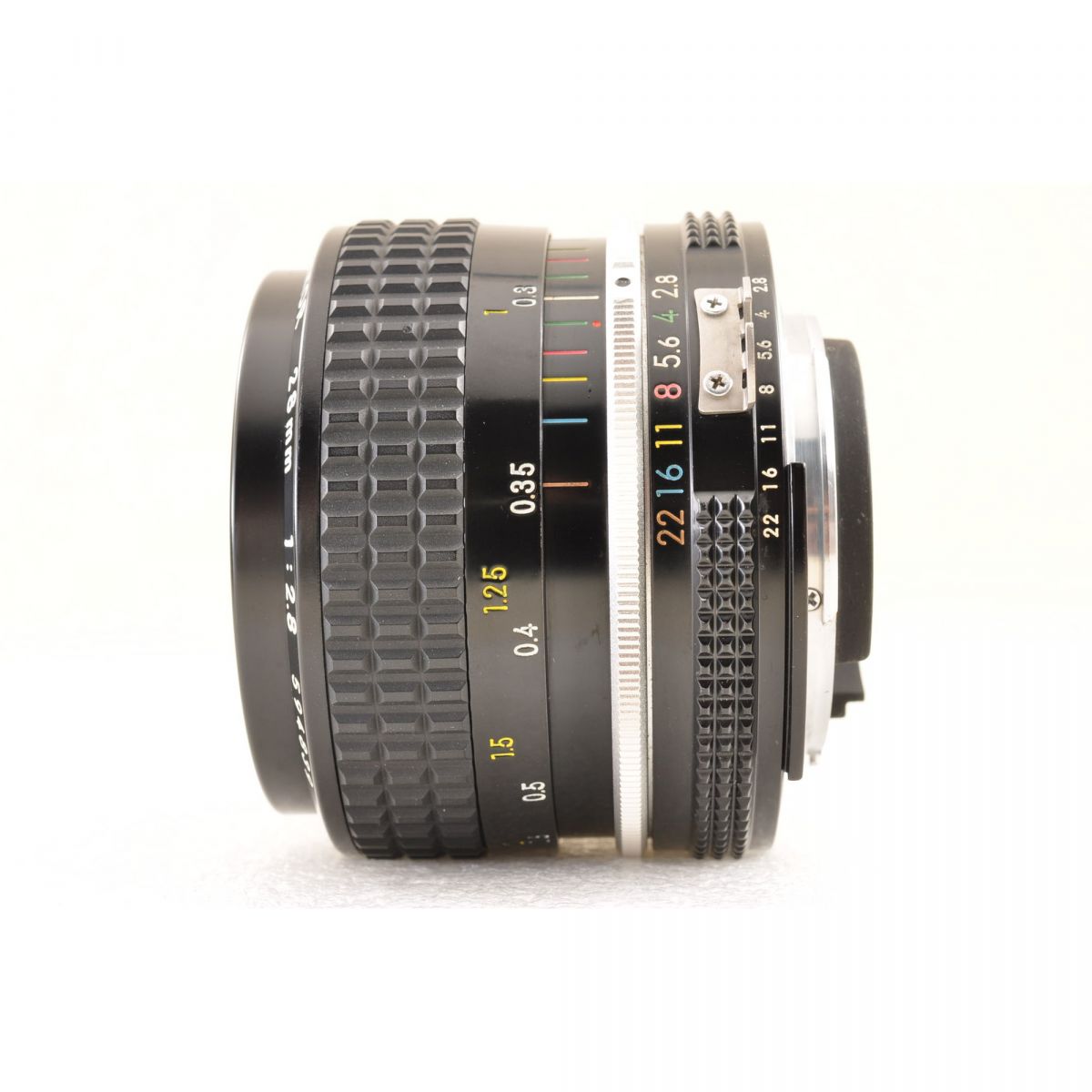 【中古】Nikon Ai NIKKOR 28mm f/2.8 単焦点 フード カメラレンズ 交換レンズ ニコン