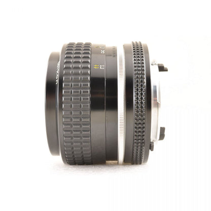 【中古】Nikon Ai NIKKOR 28mm f/2.8 単焦点 フード カメラレンズ 交換レンズ ニコン