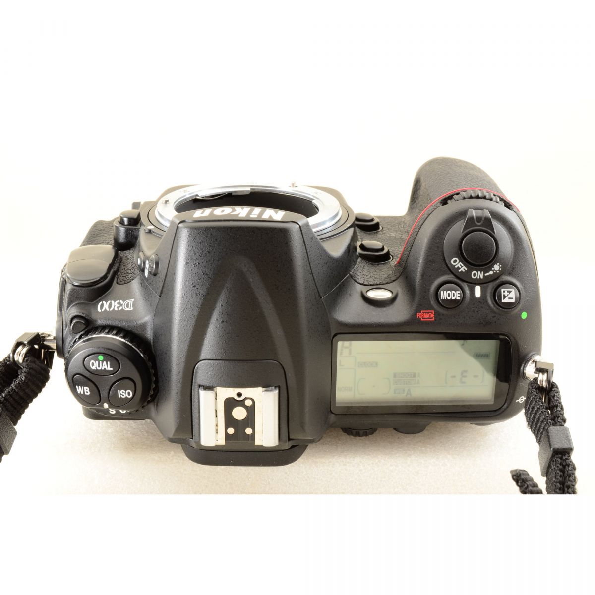 【中古】Nikon D300 AF-S DX 18-200mm f/3.5-5.6G ED VR 一眼レフ ズームレンズ デジカメ ニコン
