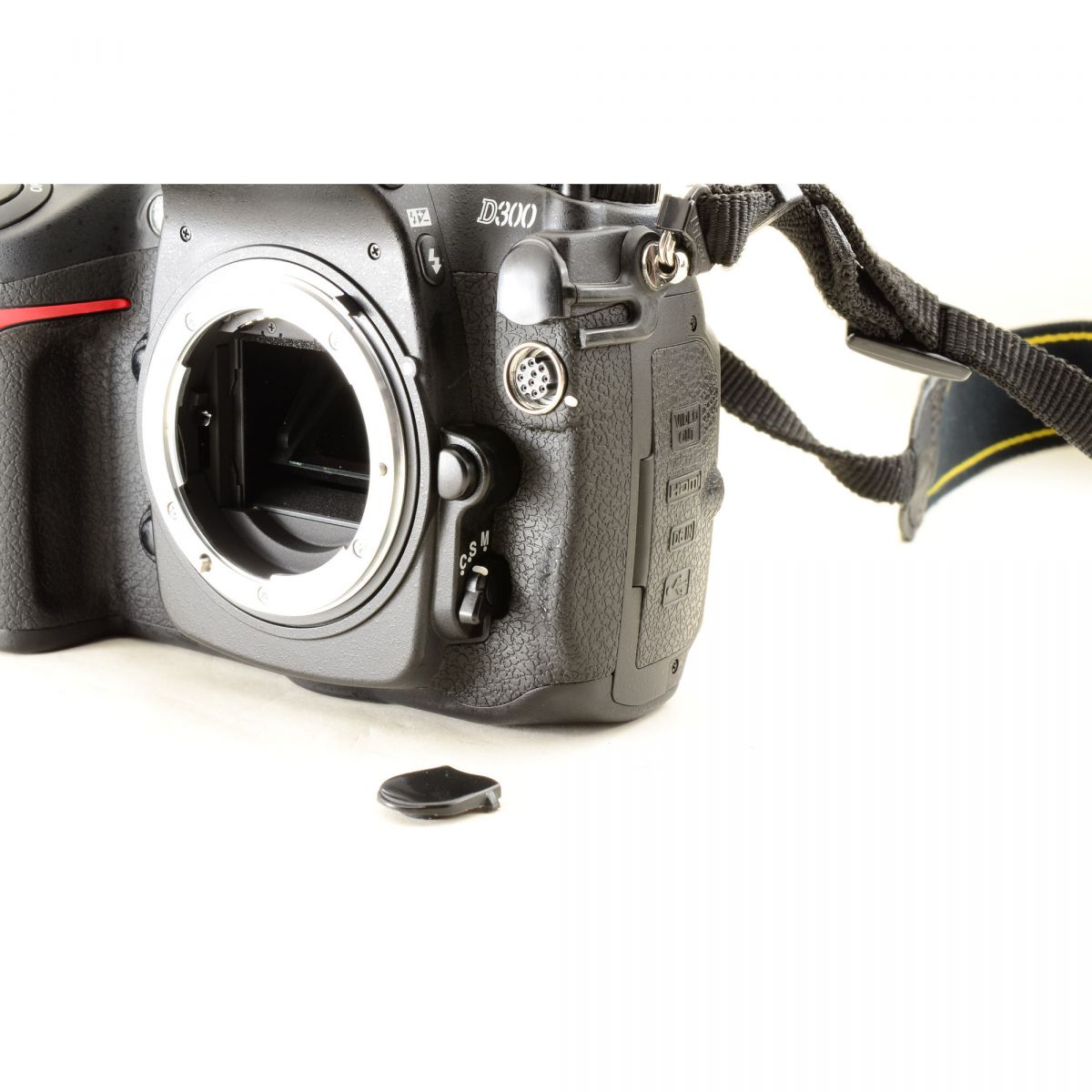 【中古】Nikon D300 AF-S DX 18-200mm f/3.5-5.6G ED VR 一眼レフ ズームレンズ デジカメ ニコン