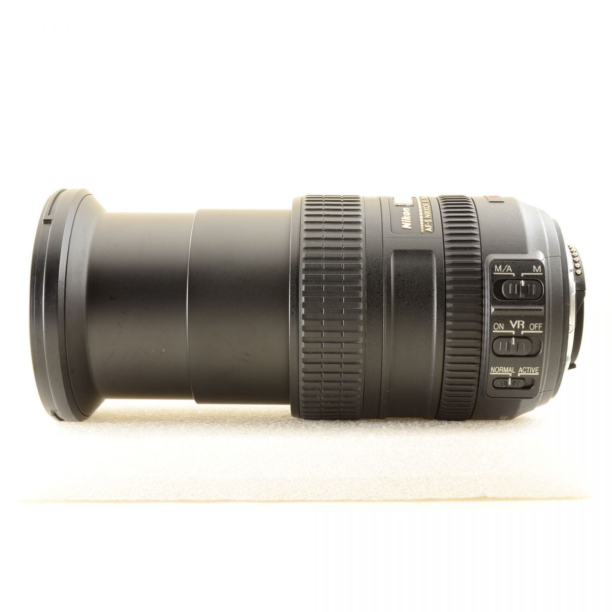 【中古】Nikon D300 AF-S DX 18-200mm f/3.5-5.6G ED VR 一眼レフ ズームレンズ デジカメ ニコン