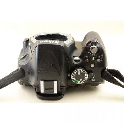 【中古】Nikon D5100 16.2MP デジタルカメラ ブラック AF-S DX Nikkor 18-105mm f/3.5-5.6 G ED VR レンズ