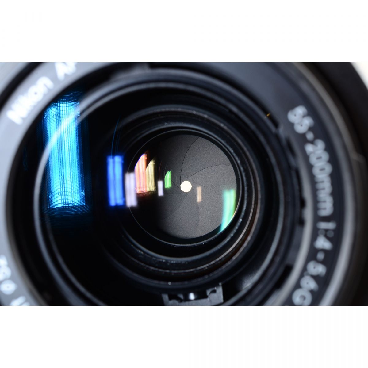 Nikon D5300 24.2MP DX 55-200mm F4-5.6G II ED VR 一眼レフ デジカメ ニコン