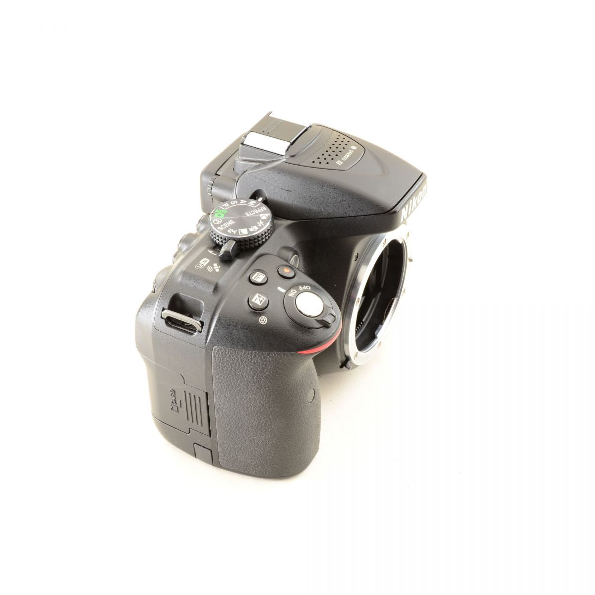 Nikon D5300 24.2MP DX 55-200mm F4-5.6G II ED VR 一眼レフ デジカメ ニコン